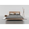 Doppelbett Russ aus massiver Eiche, ohne Kopfteil mit japanischem Design, vorne.